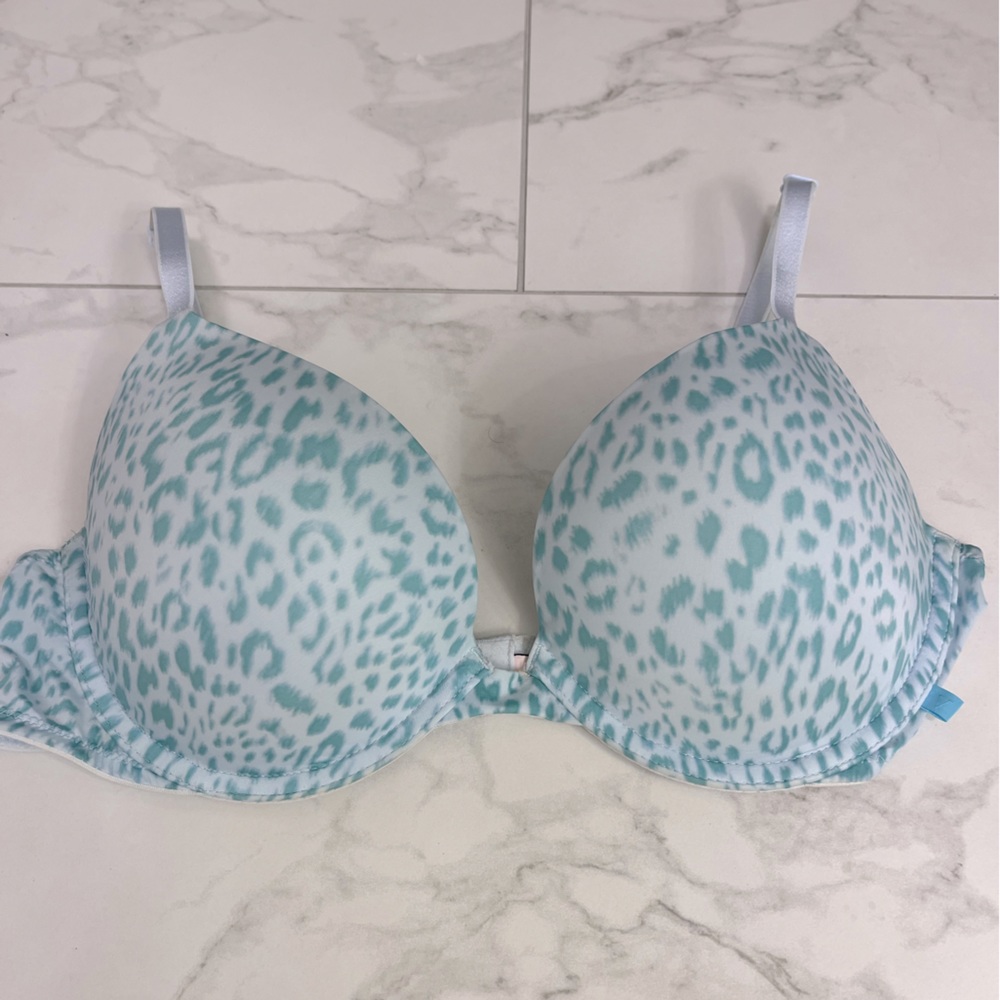 Victoria Secret push-up bra 36c